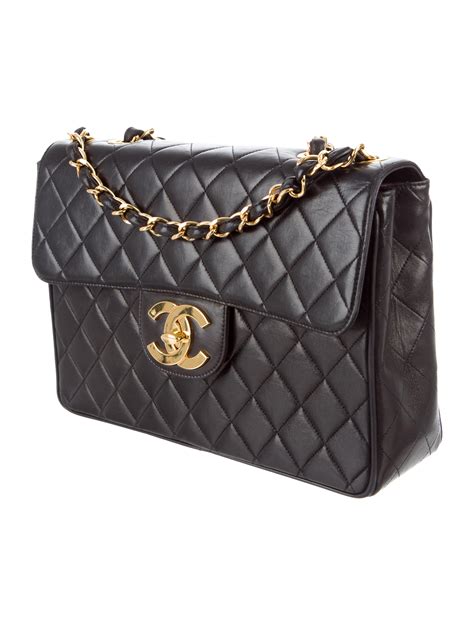 chanel flap bag jumbo.